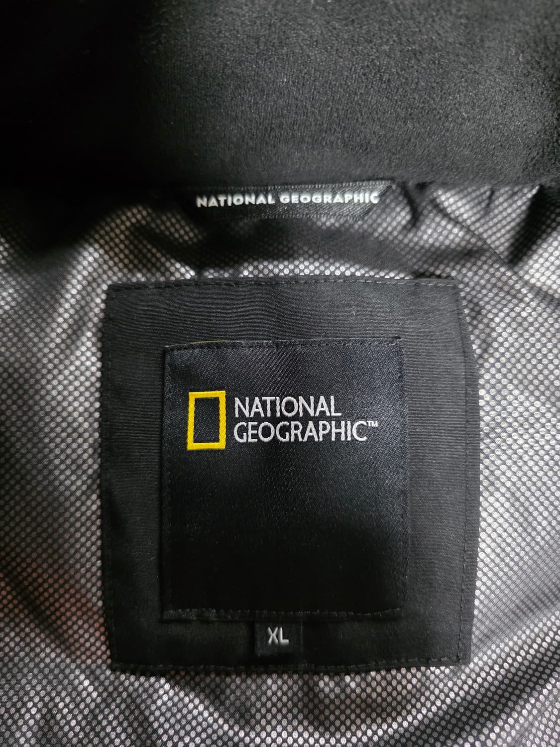 내셔널지오그래픽 타루가 후드 덕다운 숏패딩 싸이즈  105 XL  남자. 상품이미지5