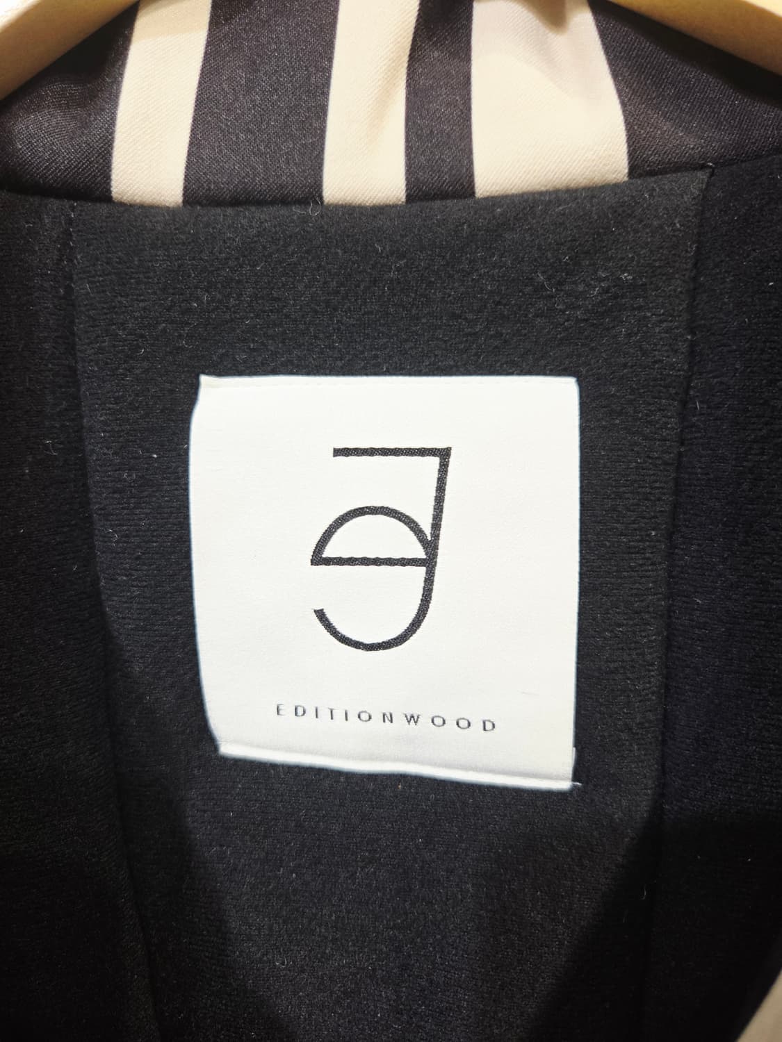 EDITIONWOOD 에디션우드 기하학 패턴 크롭 숏패딩 상품이미지8