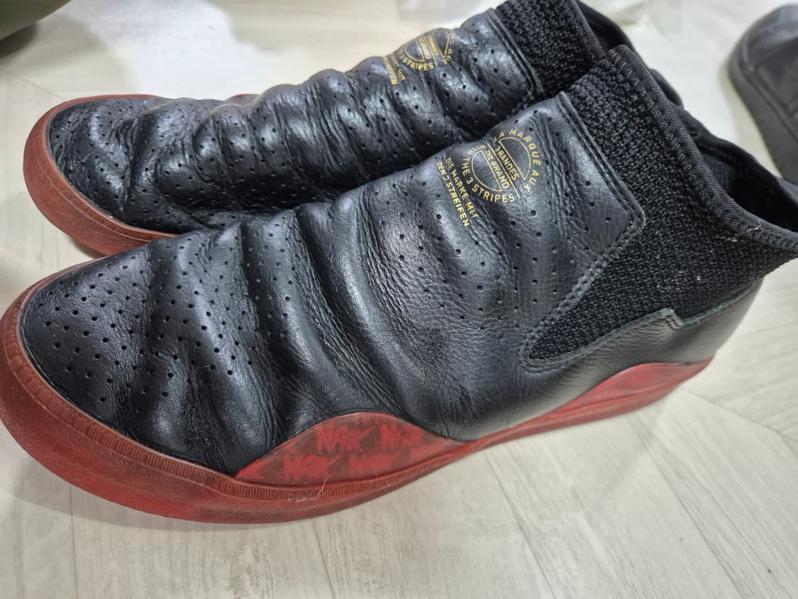 정품 아디다스 Na Kel 블랙스칼렛 스케이트보드화 상품이미지2