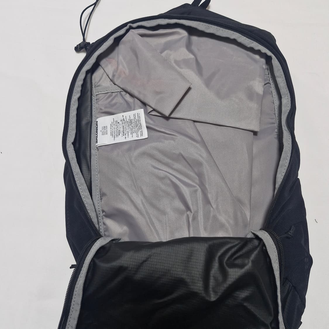 살로몬 트레일블레이저 10 블랙 백팩 가방 상품이미지3