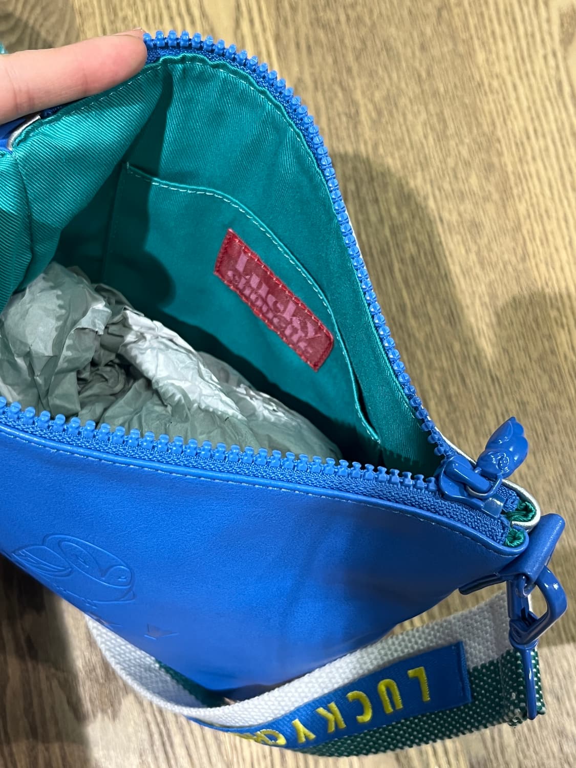 럭키슈에뜨 크로스백 상품이미지3