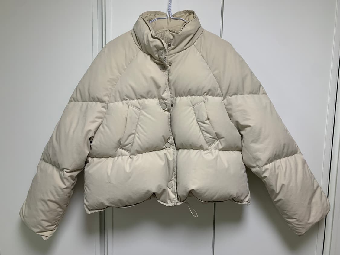 낫띵리튼 크롭드 스트링 푸퍼 자켓 숏패딩 포그 화이트 상품이미지2