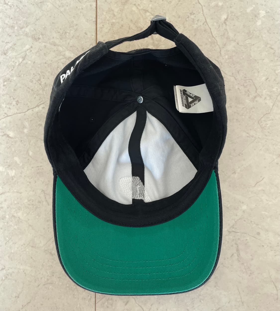 팔라스 P 로고 볼캡 블랙 상품이미지2