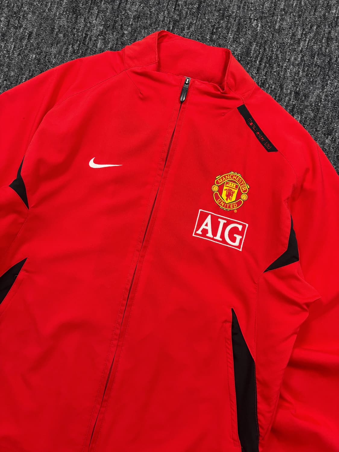 나이키 AIG 맨유 바람막이 자켓 상품이미지4
