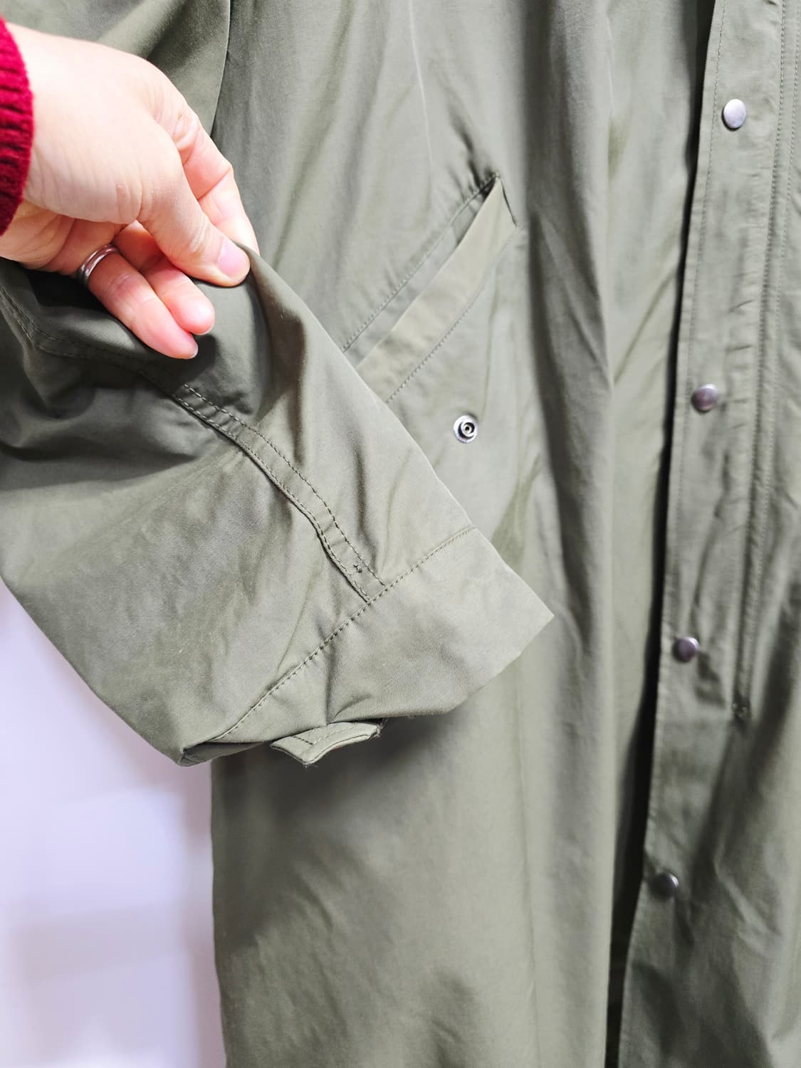 페미니크 카키색 후드 야상 점퍼 상품이미지3