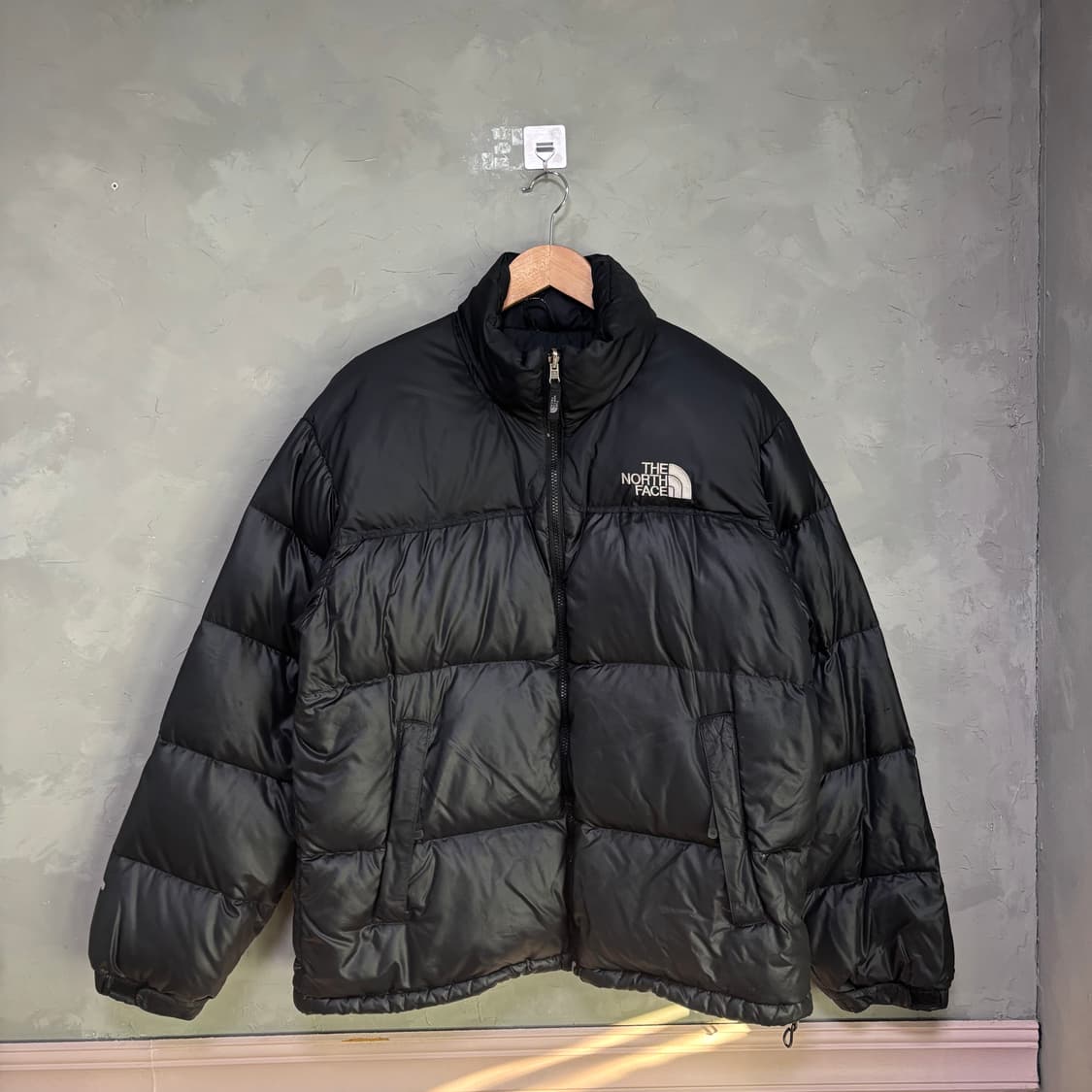 노스페이스 700 눕시 구스다운 패딩 블랙 상품이미지1
