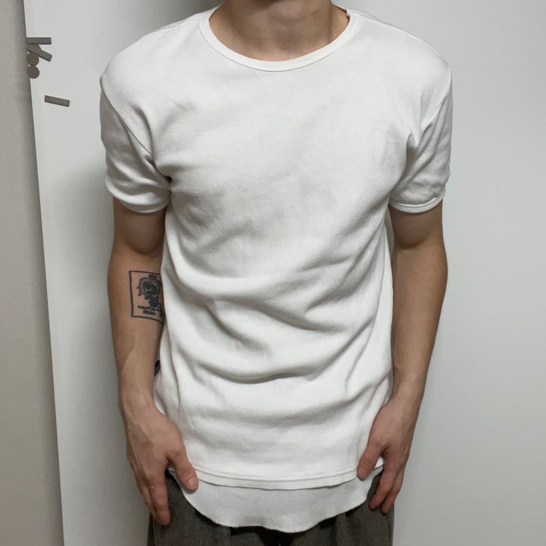 AVIREX WHITE RIBBED SHORT SLEEVE 상품이미지1