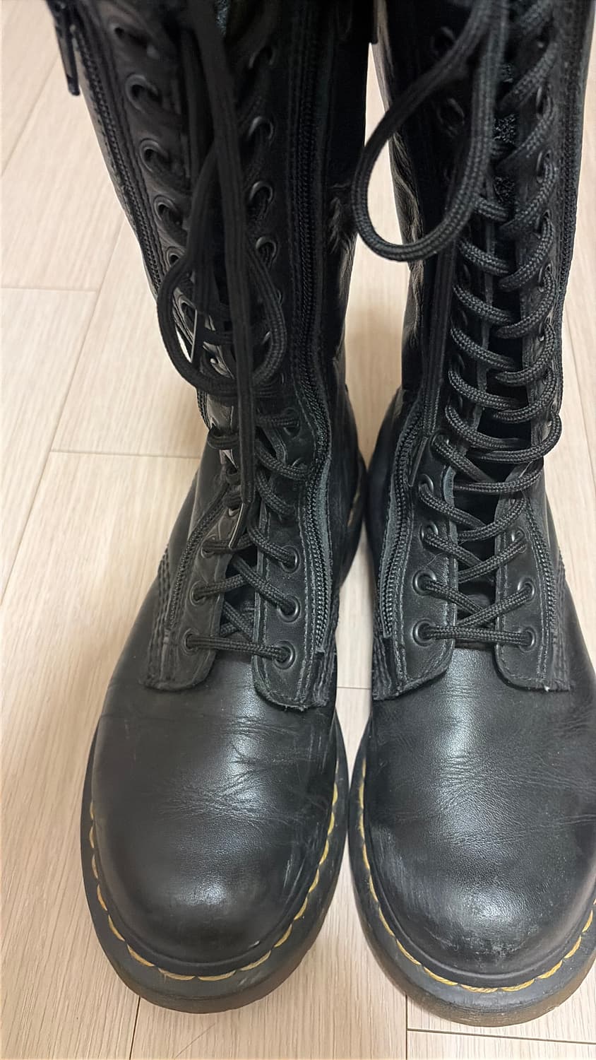 닥터마틴 부츠 245-250 상품이미지1