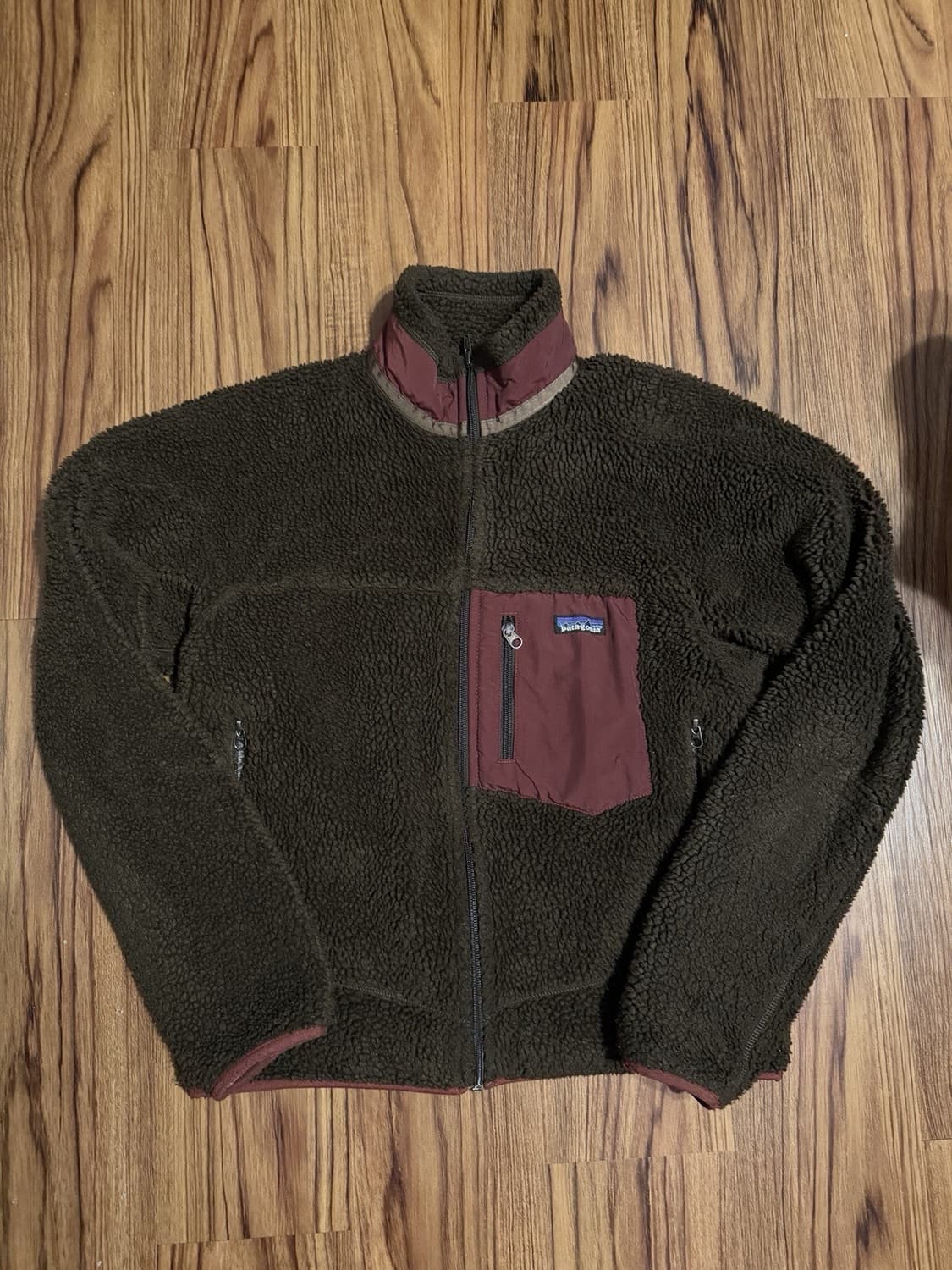 01FW 파타고니아 레트로-X 브라운/버건디 상품이미지1