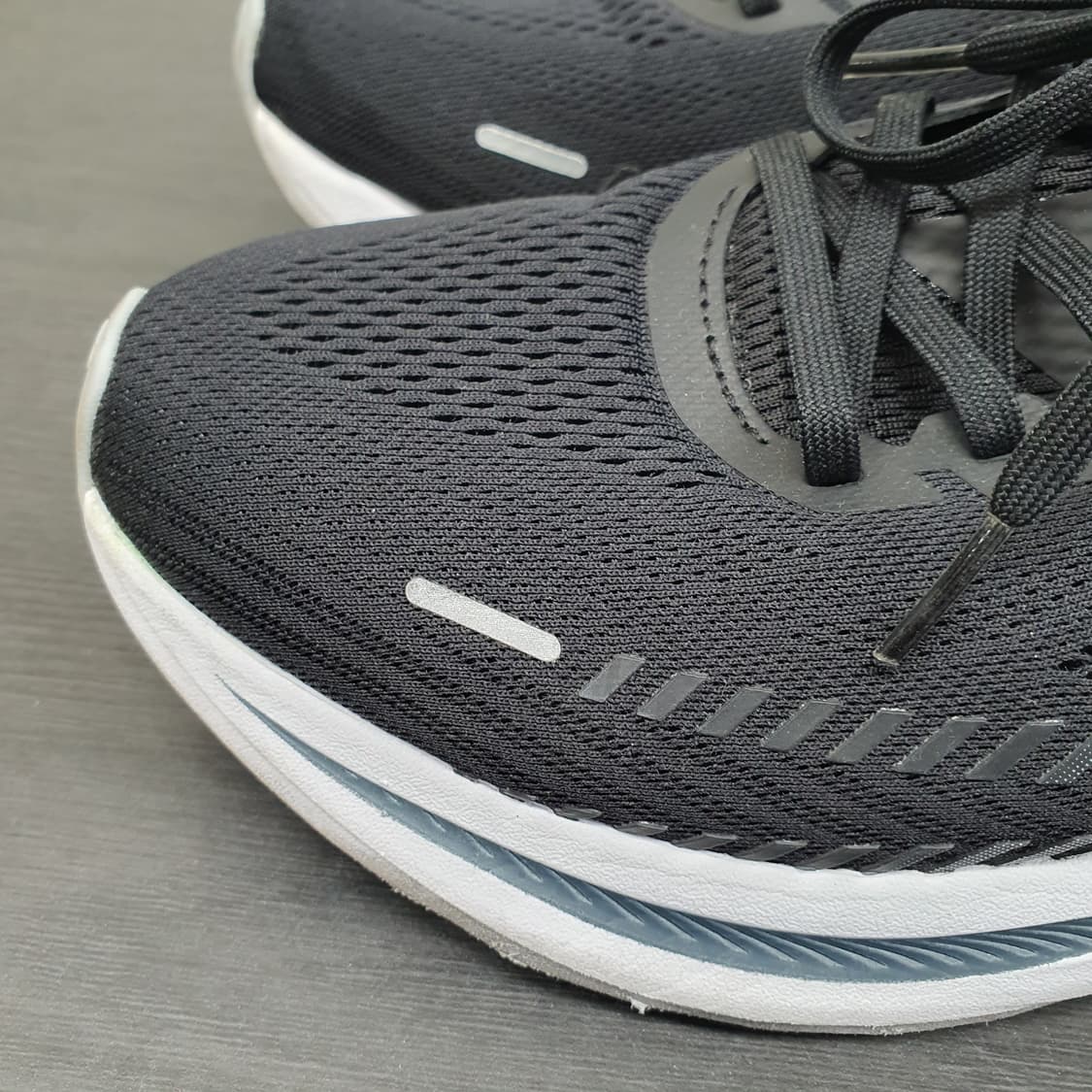 데상트 에너자 런닝 운동화 280cm 상품이미지4