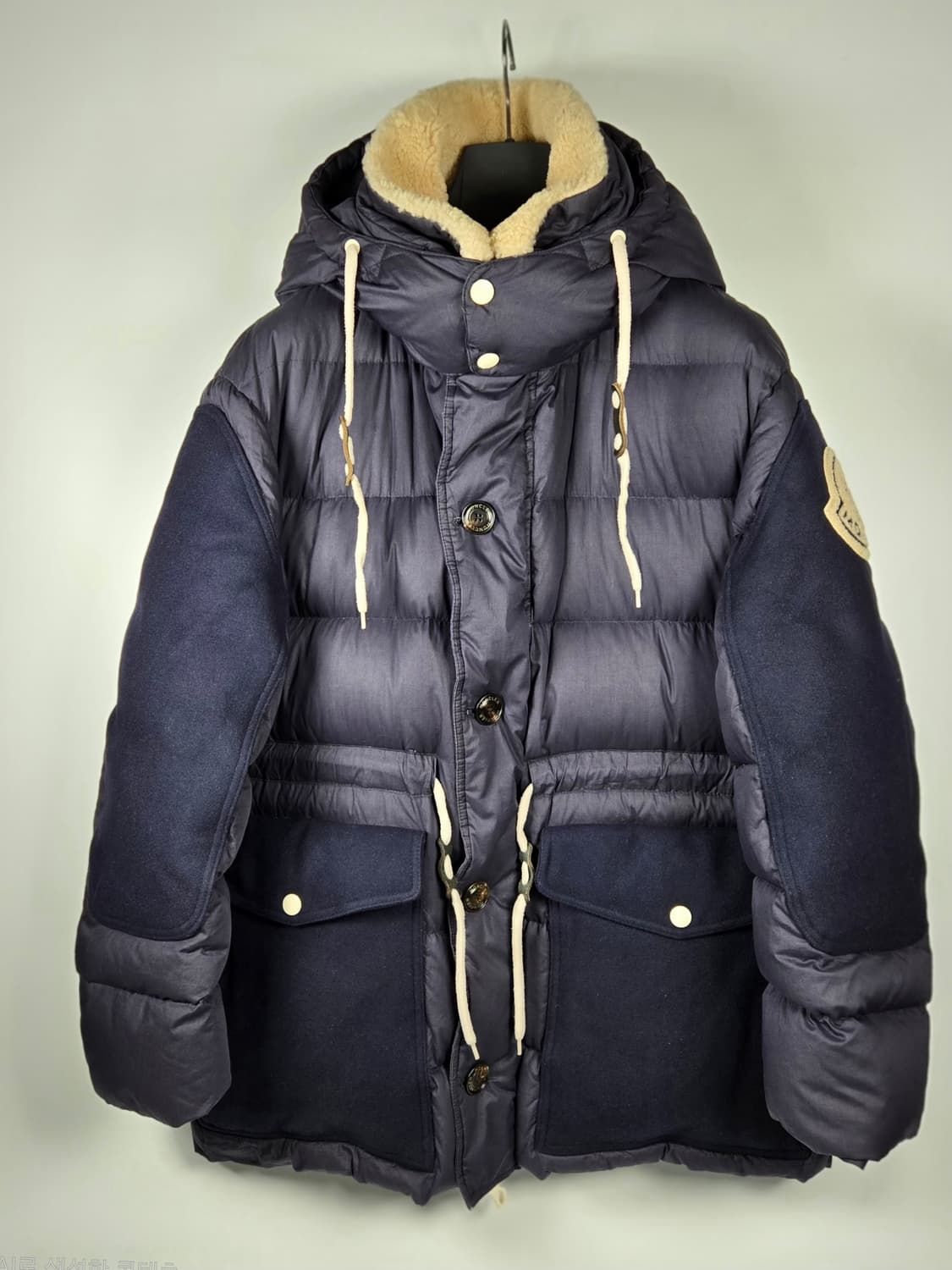 몽클레어 x 아미 올랜드 양털카라 후드패딩 상품이미지1