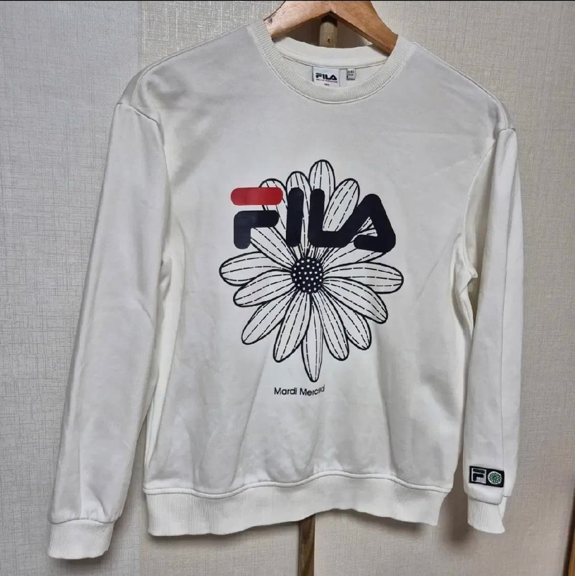 6만 s급 마르디 휠라FILA 콜라보 155 맨투맨 실측 성인s 상품이미지1