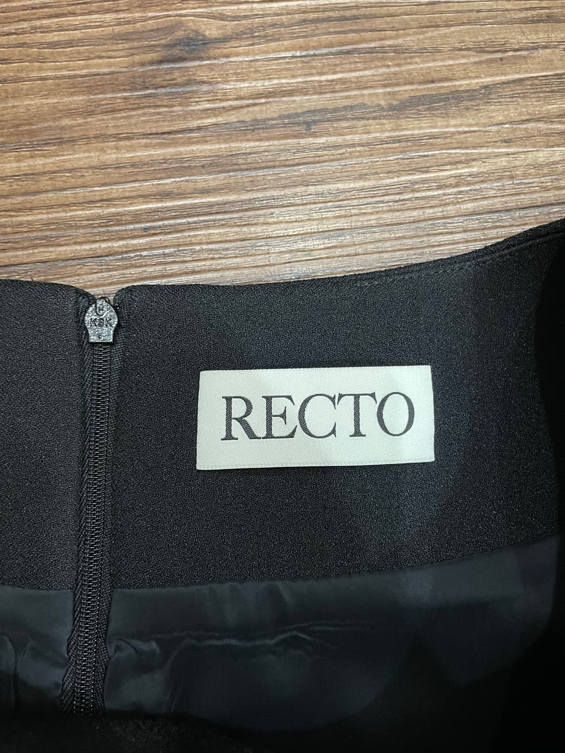 렉토 RECTO 시그니처 물결 원피스 블랙 상품이미지6