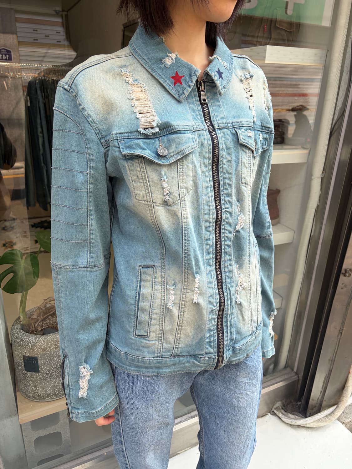 Showblanc 스타 포인트 디스트로이드 데님 집업 자켓 상품이미지3