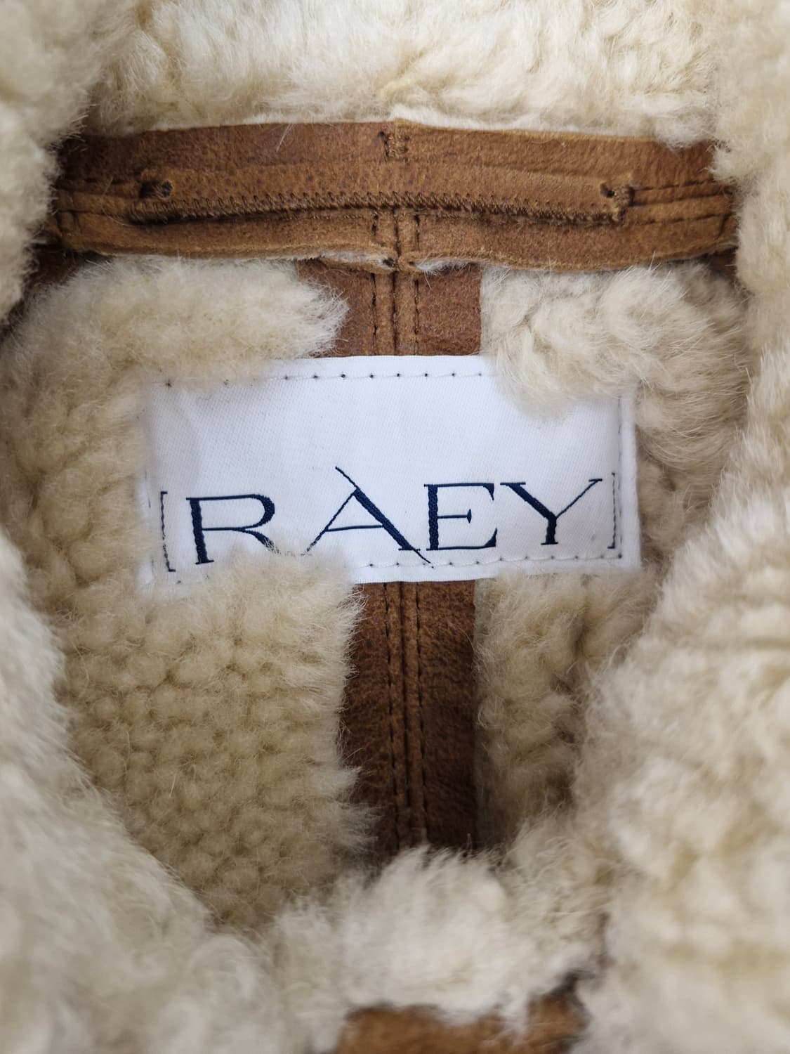 RAEY 램스킨 시어링 코트 브라운 상품이미지6