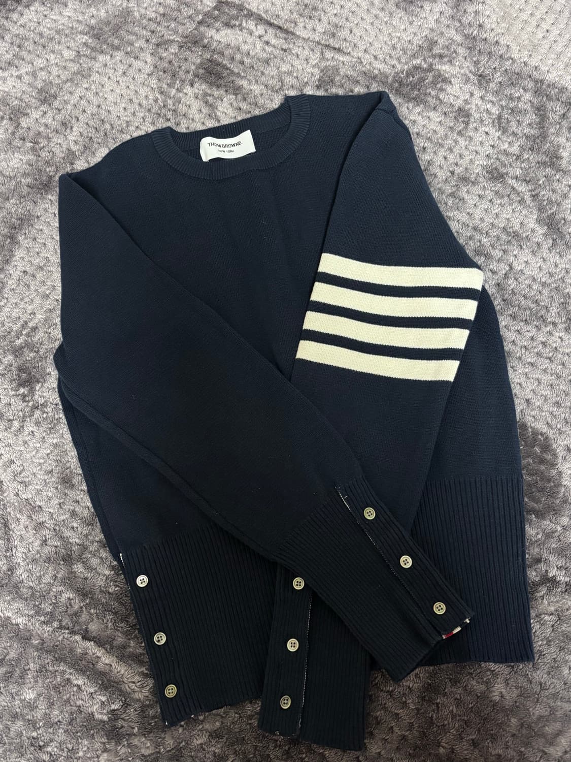 톰브라운 니트 네이비 상품이미지1