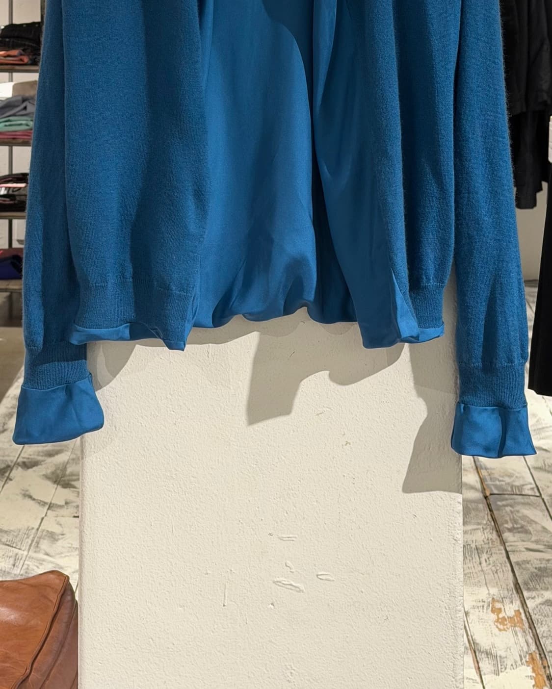 보테가 베네타 블루 실크 니트 가디건 상품이미지5