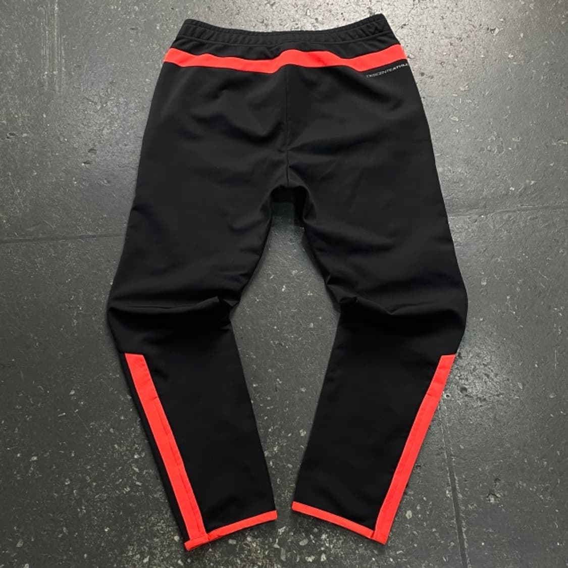 105 데상트 트레이닝 바지 상품이미지5