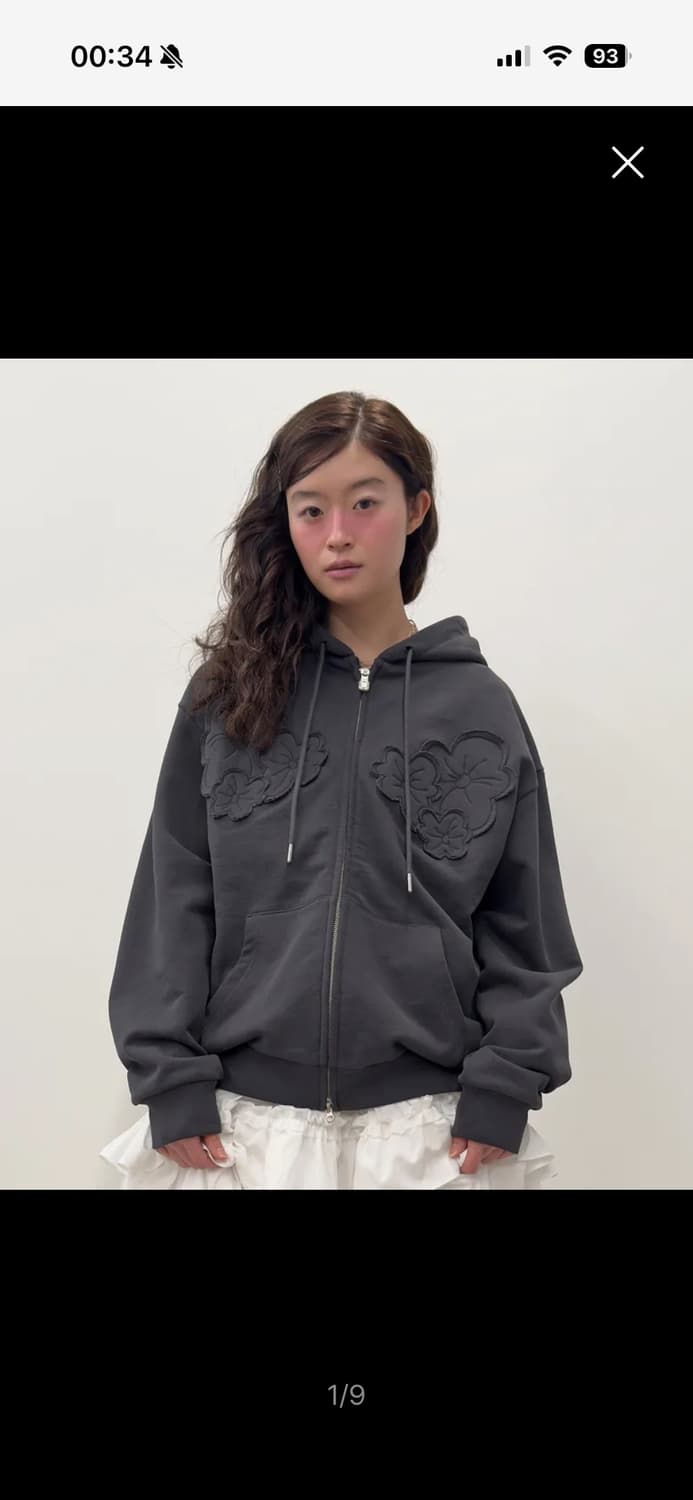 타입서비스 Flower Appliqué Zip Hoodie [차콜]  상품이미지1