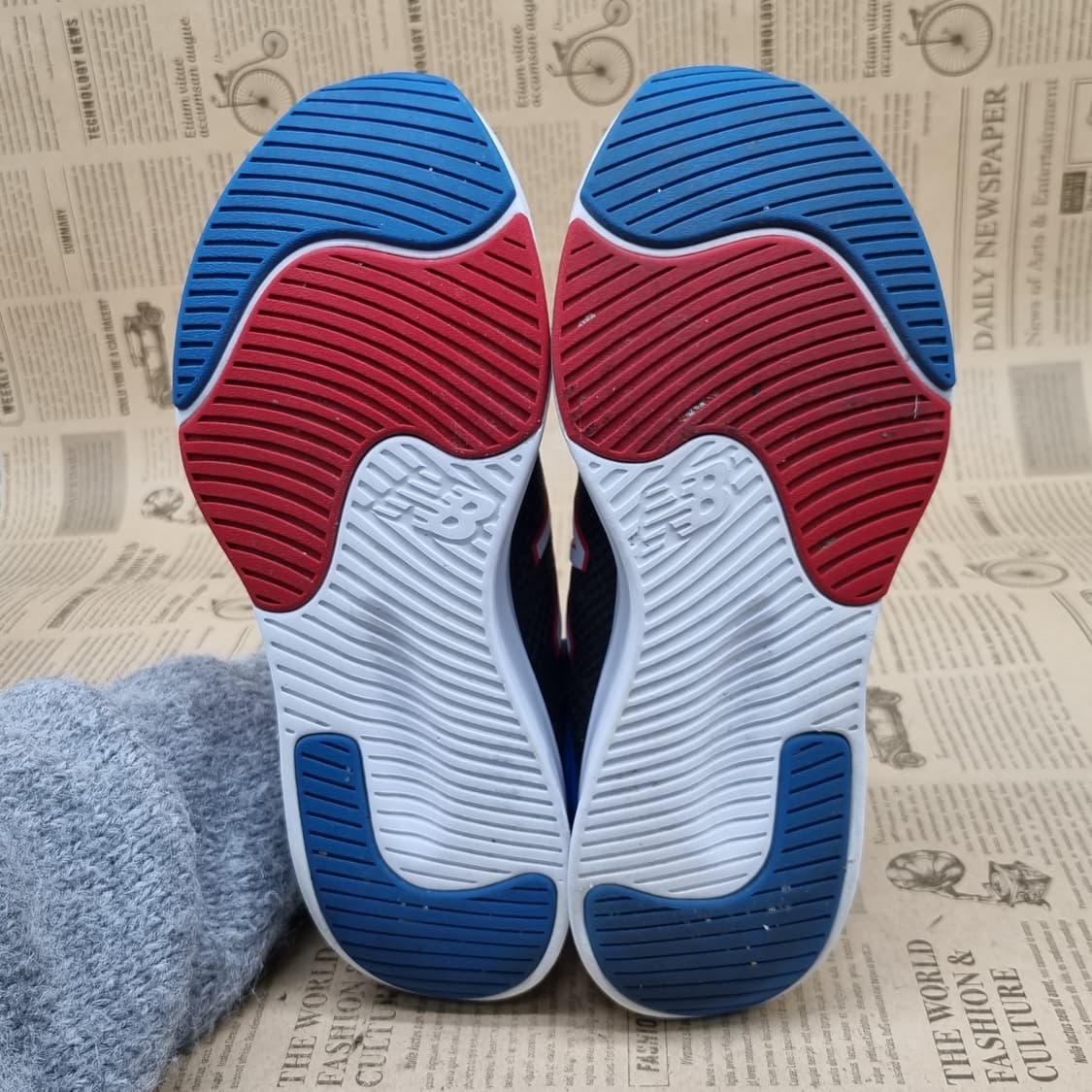 뉴발란스 스트릿런 런닝화250 상품이미지3