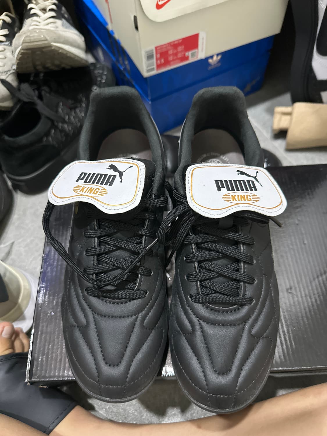 Puma King Top TT Black Gold 상품이미지1