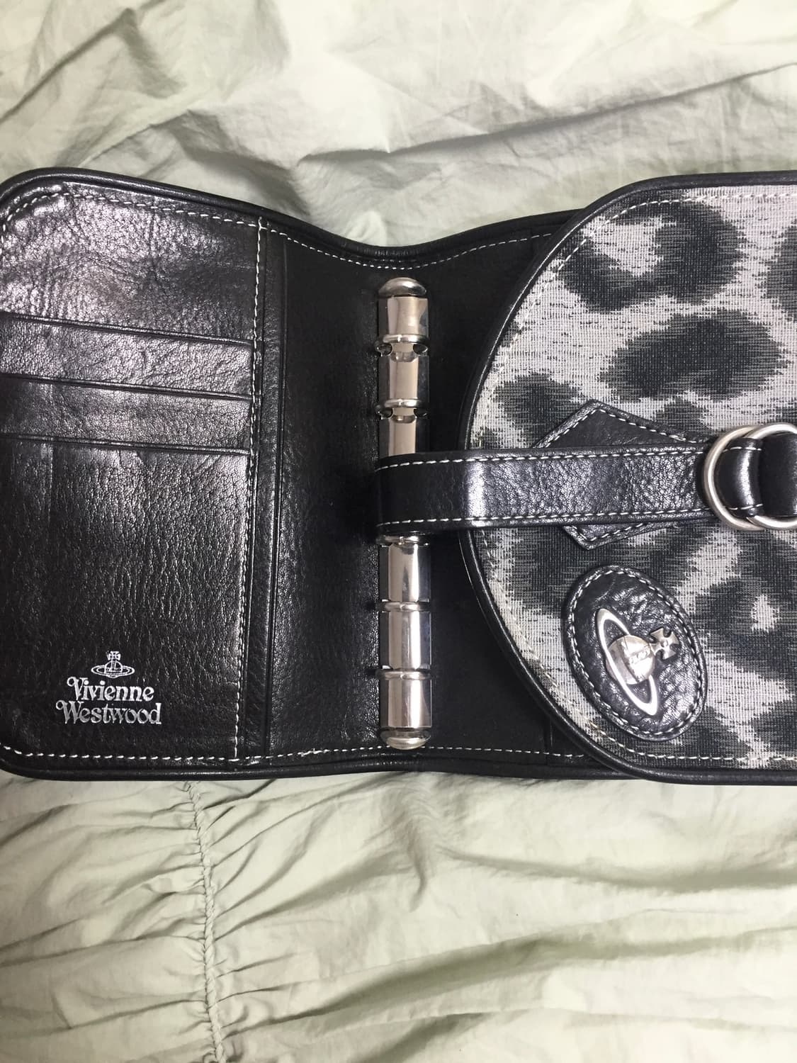 비비안 웨스트우드 고전 호피 6공 다이어리 상품이미지4