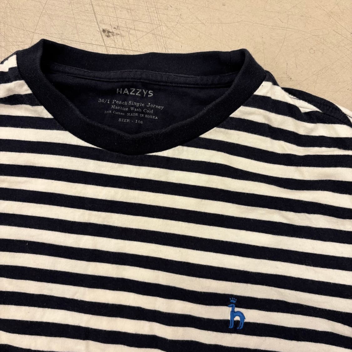 헤지스 스트라이프 긴팔티셔츠 상품이미지3