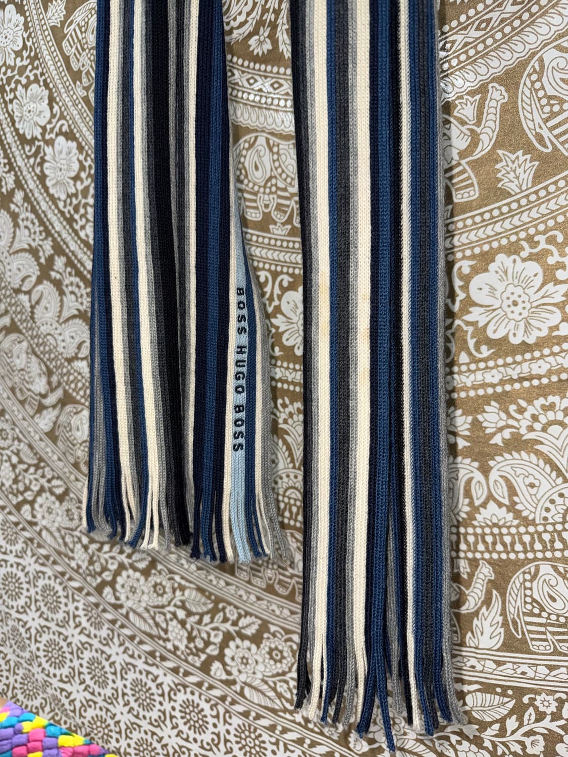 휴고보스 스트라이프 머플러 목도리  상품이미지4