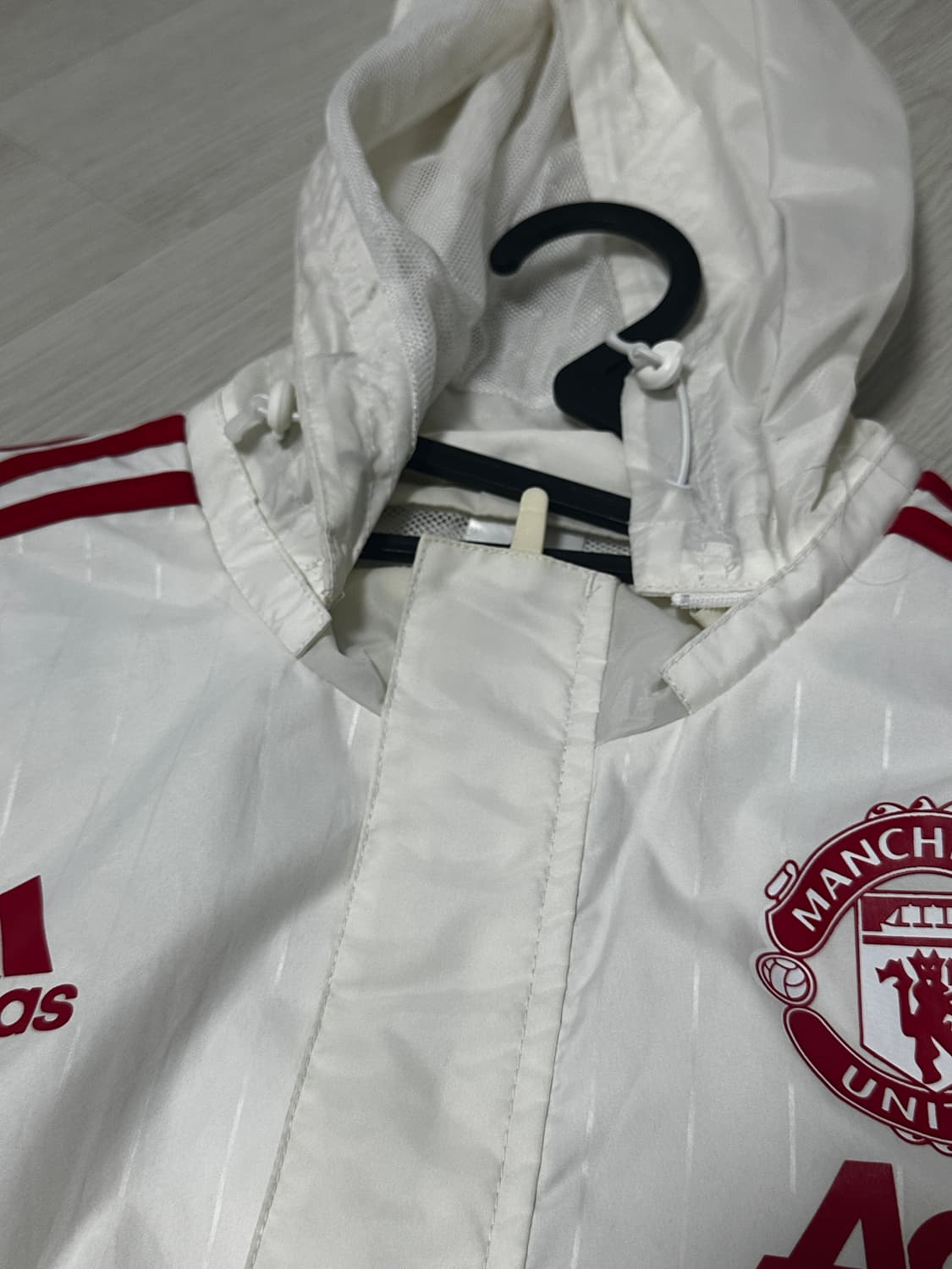 아디다스 맨유 바람막이 상품이미지3