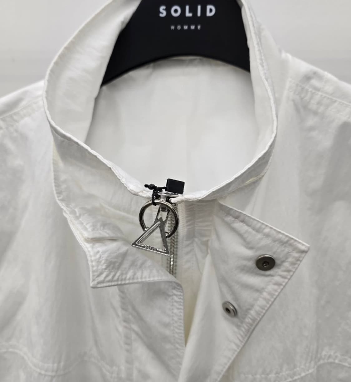 정품 솔리드옴므 24ss 화이트 스탠드 칼라 자켓 새제품 50사이즈 상품이미지3