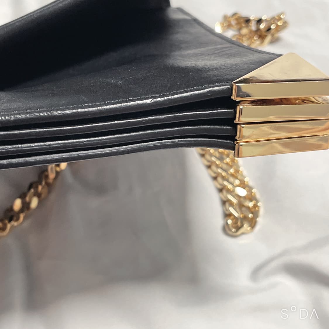 베르사체 Versus 블랙 레더 체인 숄더백 상품이미지10