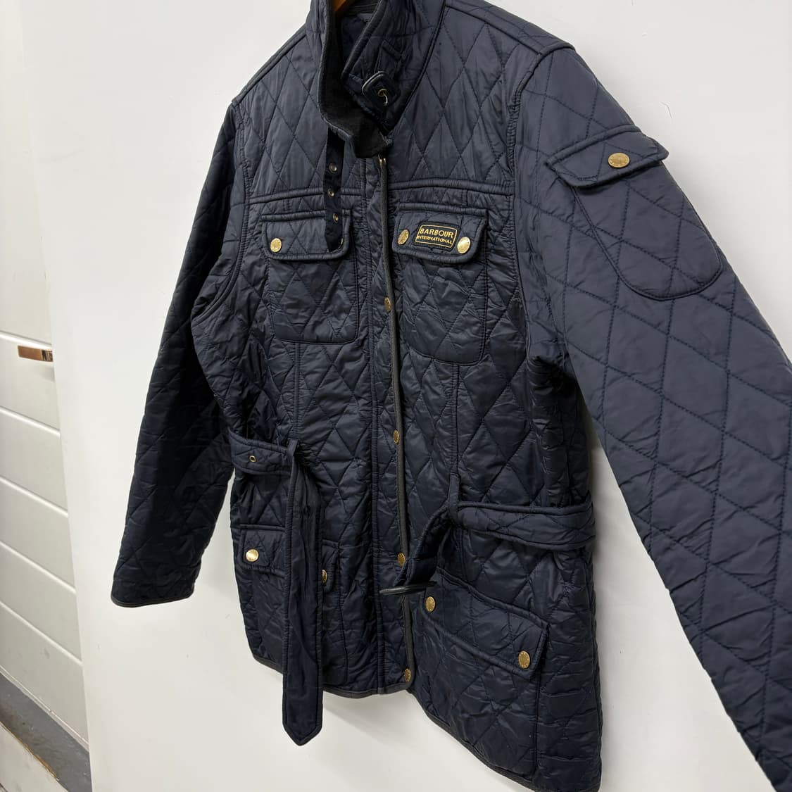 바버 인터내셔널 퀼팅 자켓 블랙 남성 L 상품이미지3