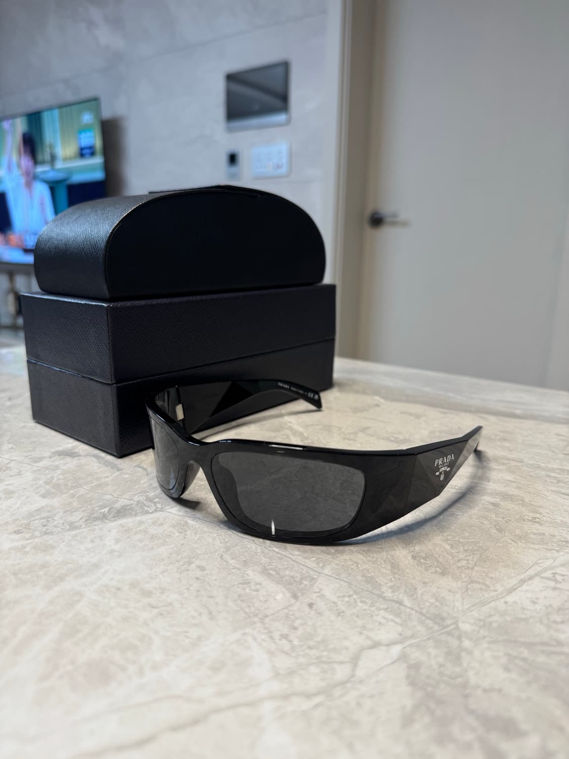 Prada pra19s wraparound sunglasses 상품이미지1