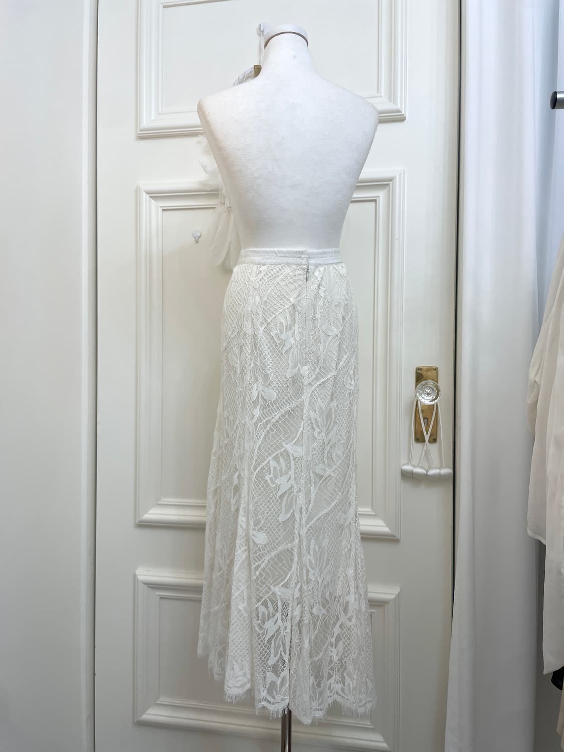 ivory lace mermaid line long skirt 상품이미지3