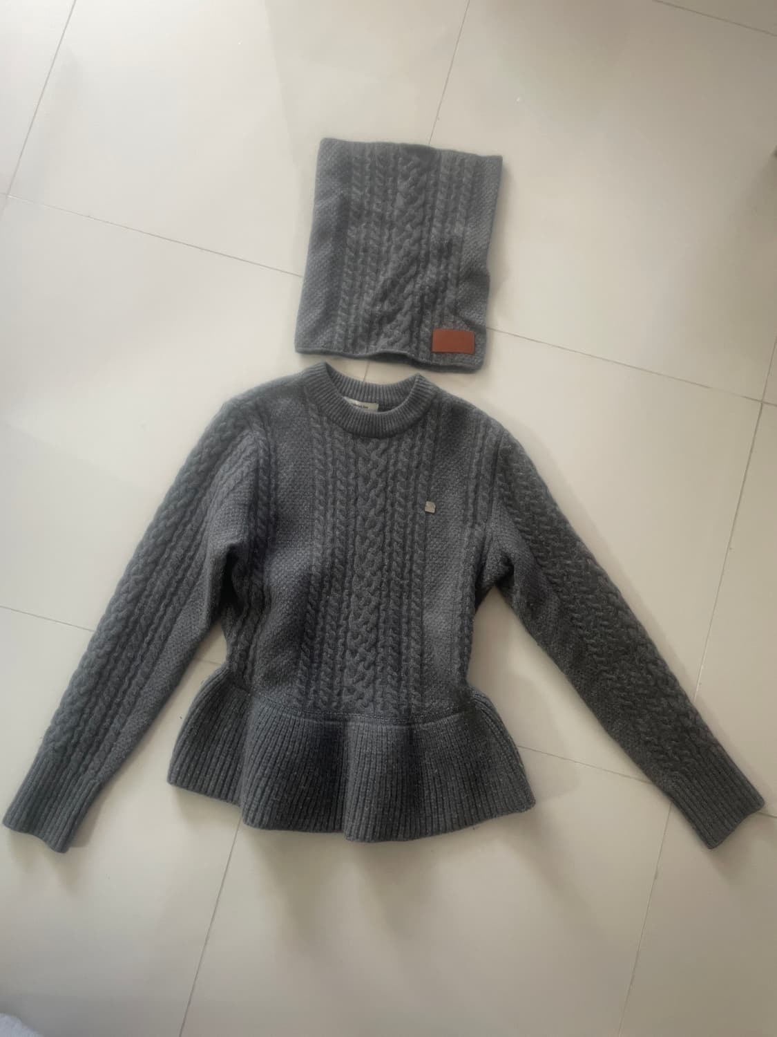 가브리엘리 캐시울 넥워머 니트 set (발매가 34만원) 상품이미지3