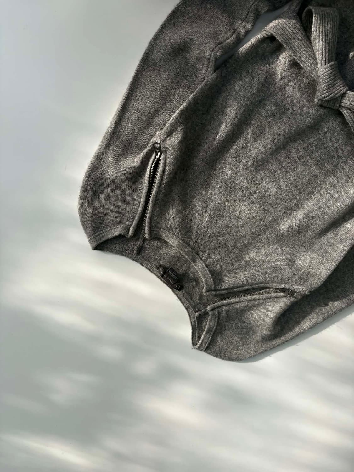 [XS] 아르마니 익스체인지 벨티드 랩 울 니트 원피스 상품이미지7