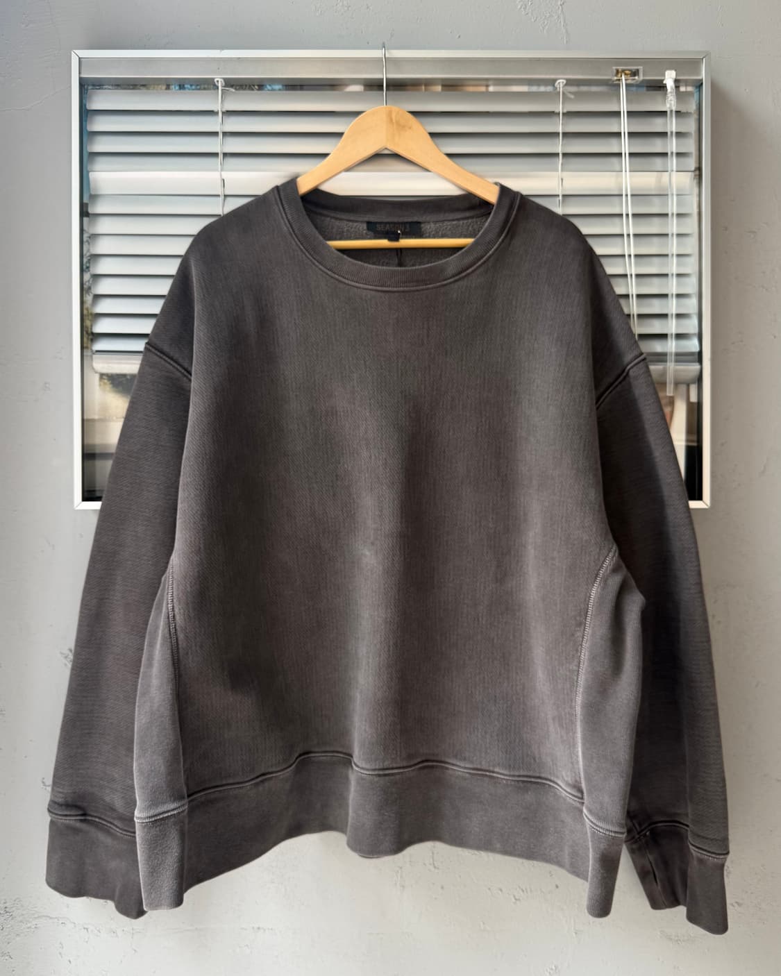 YEEZY SEASON 3 crewneck sweatshirt 상품이미지3