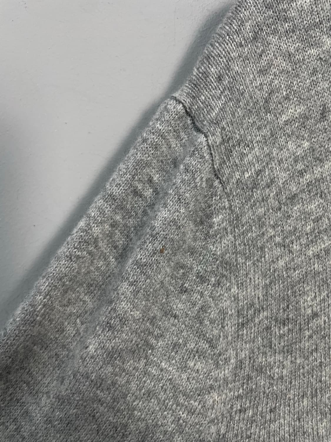 꼼데가르송 화이트 하트와펜 그레이 가디건 H2067 상품이미지8