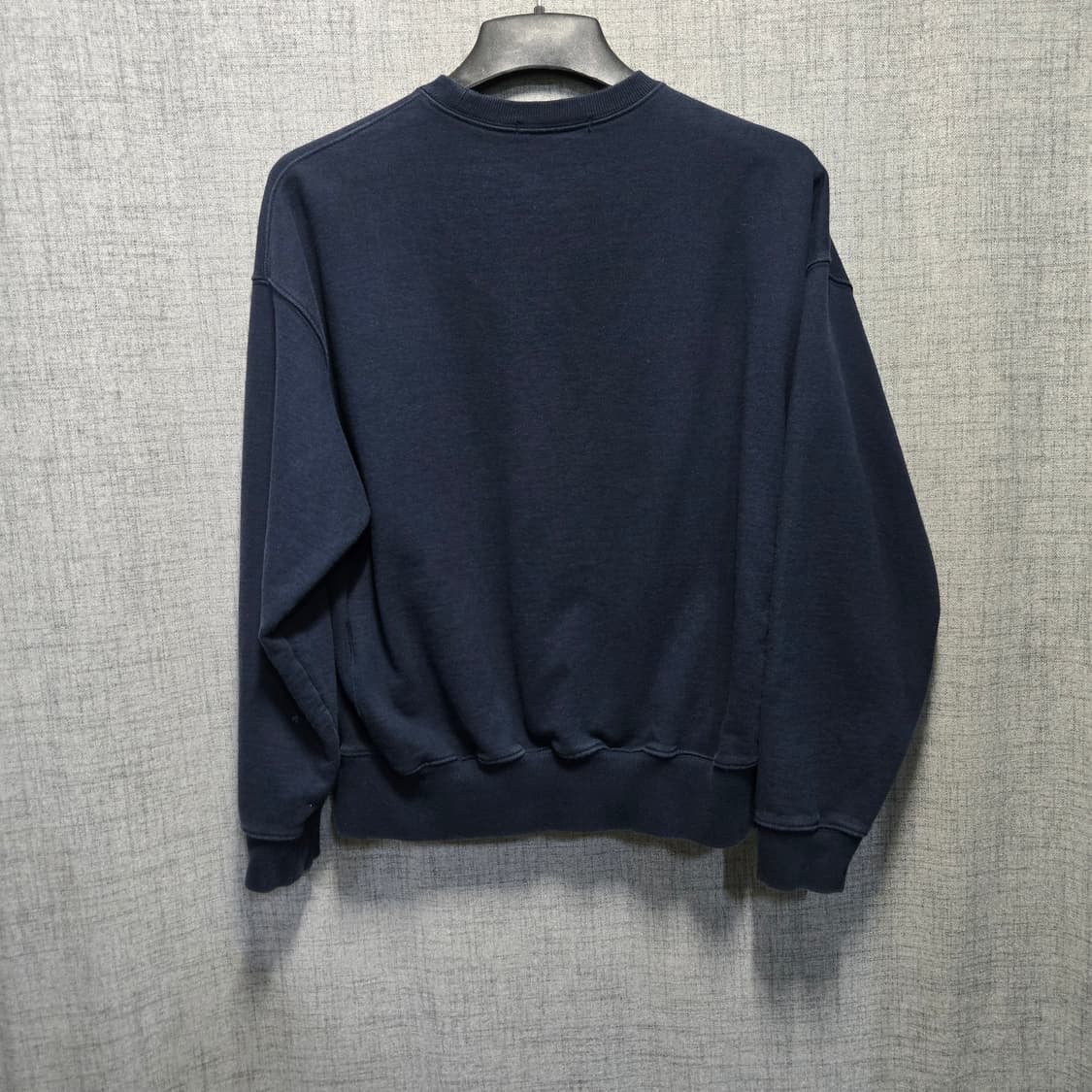 마르디 메크르디 플라워 네이비 맨투맨 상품이미지2