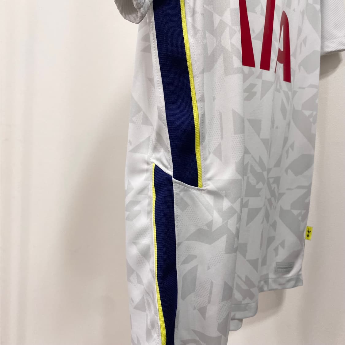 나이키 20-21 토트넘 노마킹 유니폼 상품이미지5