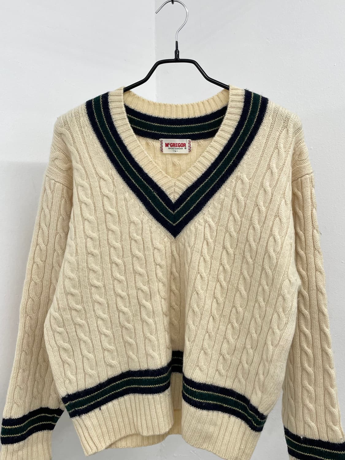 울100% 브이넥 케이블 니트 상품이미지5