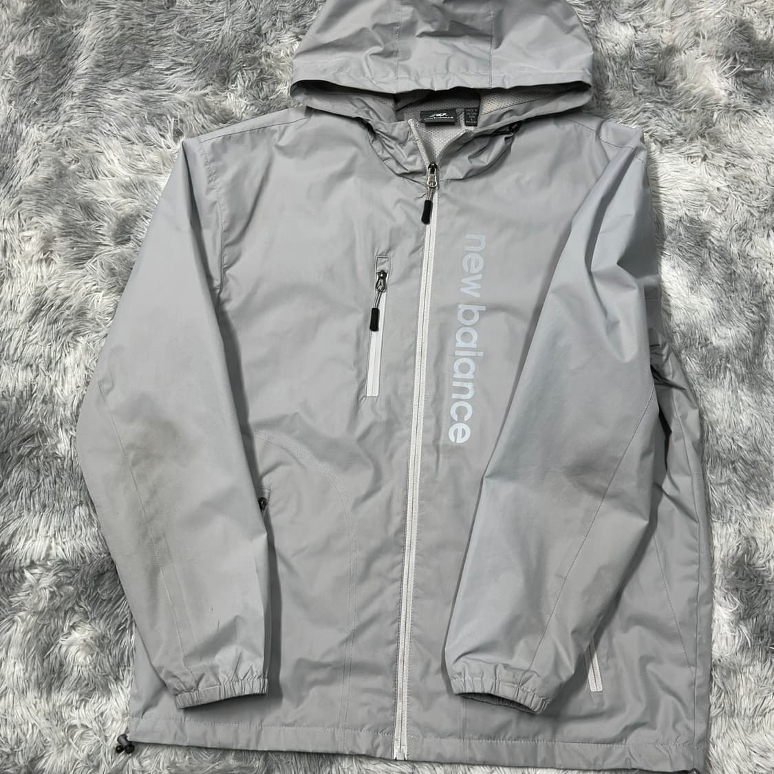 뉴발란스 우븐 그레이 후드 바람막이 L 상품이미지3