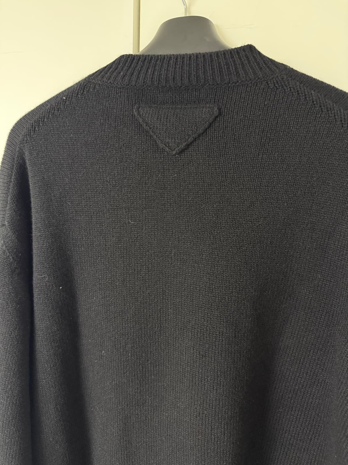 [50] 프라다 캐시미어 니트 블랙 상품이미지5