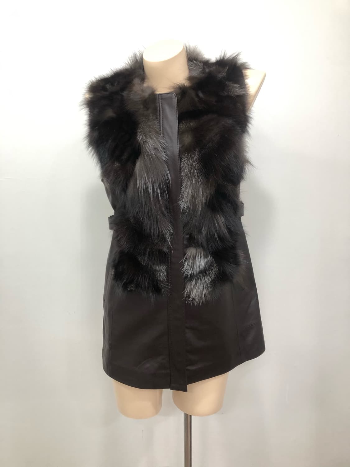 fox fur&lamb skin belted vest 상품이미지1