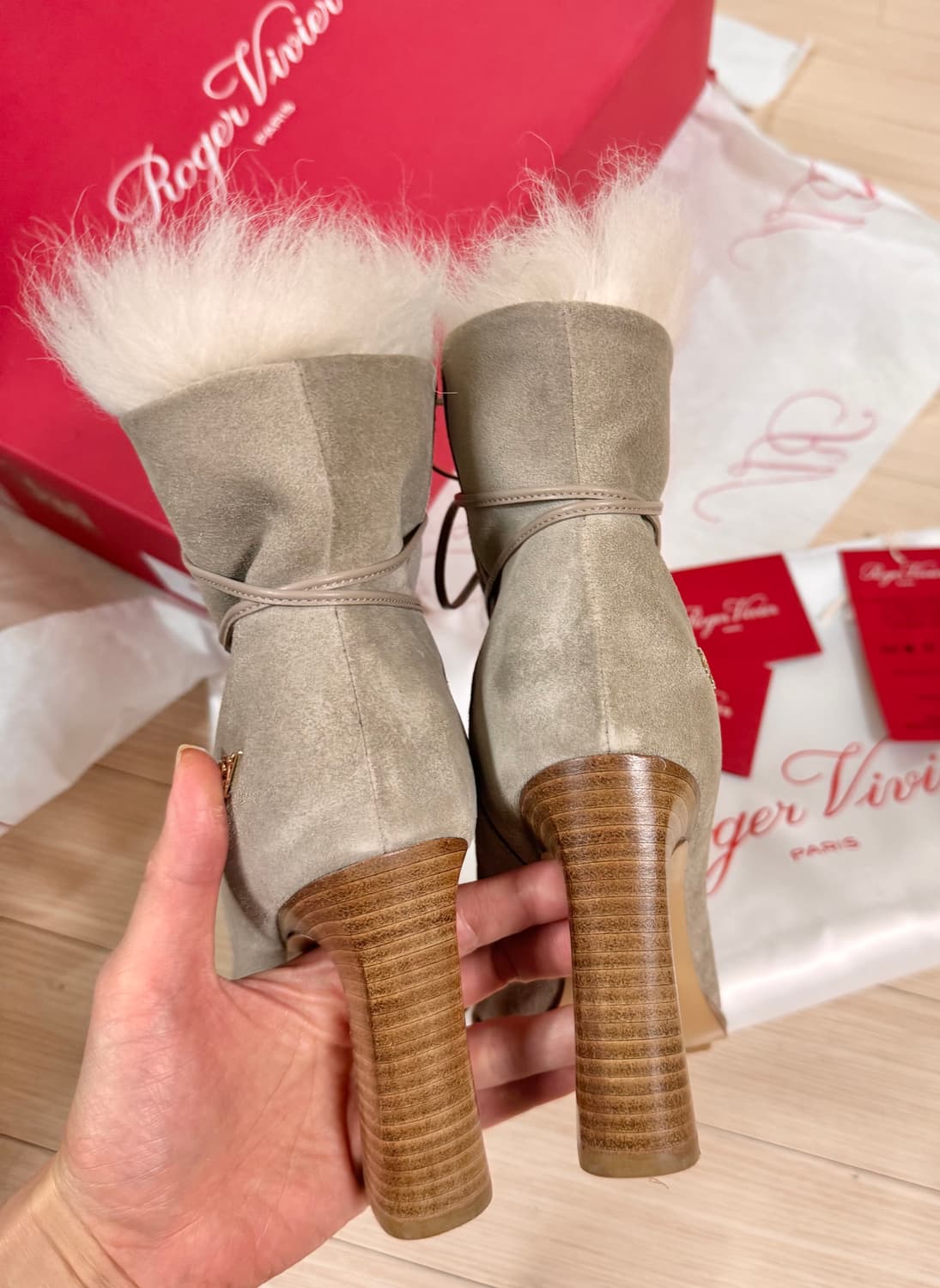 230 235 새상품 정품 로저비비에 천연 양털 리본 앵클부츠 구두 상품이미지8