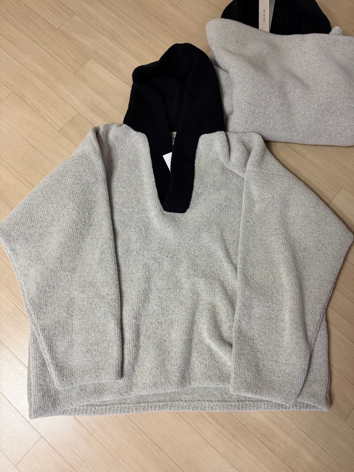 피어오브갓 7th 부클 폴로 니트 블랙 그레이 XL 상품이미지2