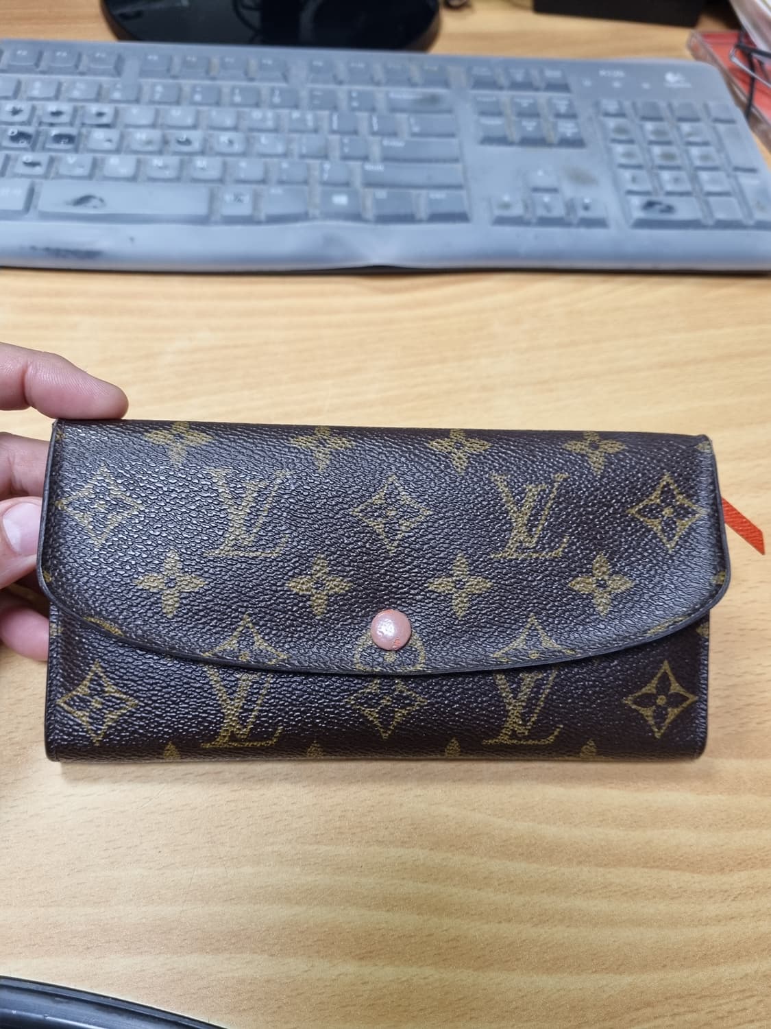 [정품] 루이비통 에밀리 장지갑 상품이미지3