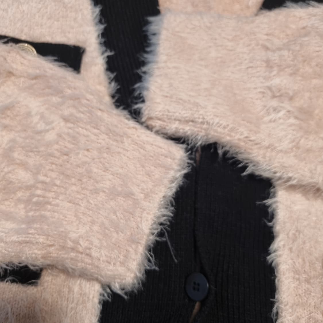 아트이즈오버 앙고라 퍼가디건 상품이미지5