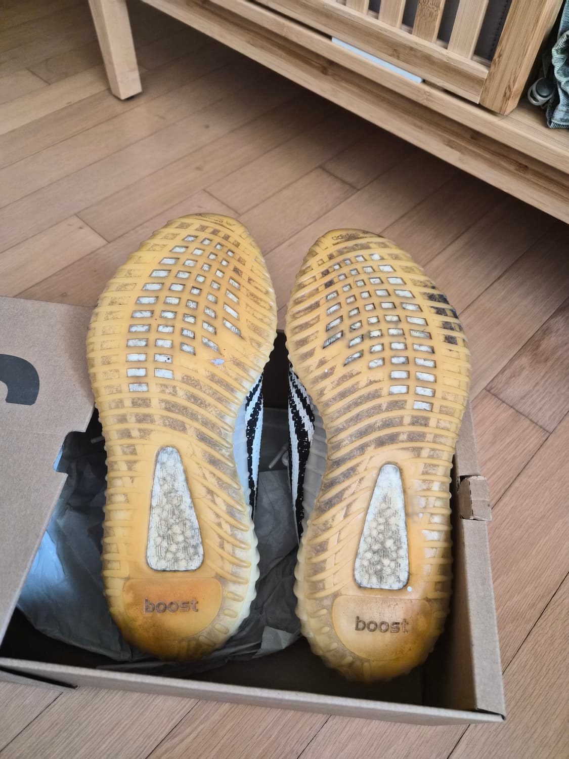 이지부스트 350 v2 지브라 상품이미지2