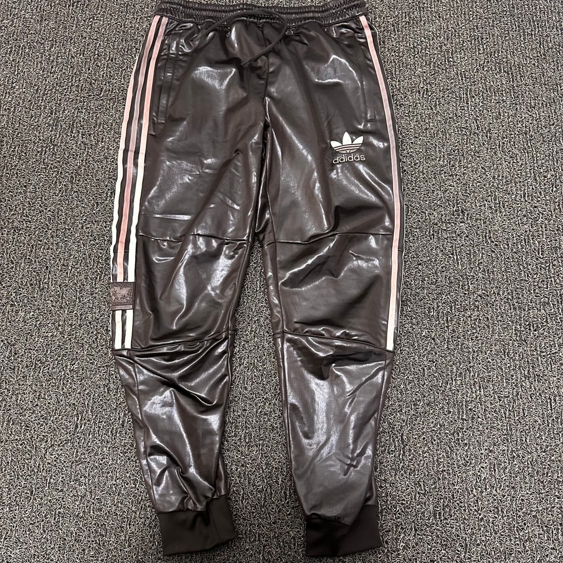 아디다스 칠레 20 코팅 레더 조거팬츠 XL 상품이미지1